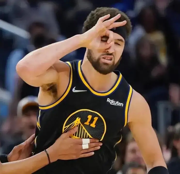 开云体育-包含库里连续三场比赛得分超过赛事规则更新，RNG挑战极限！的词条