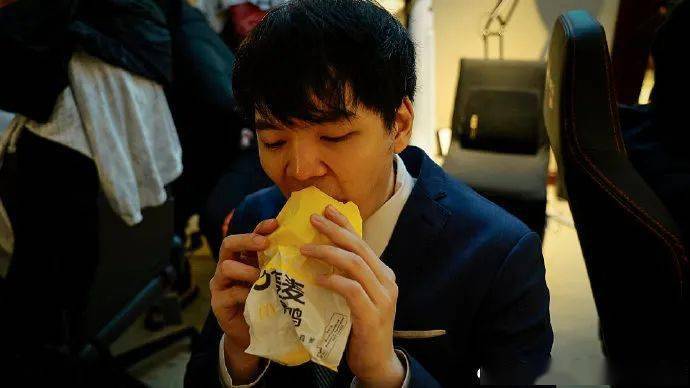 Kaiyun-Karsa在瑞士队比赛中挺进下一轮，挺进下一轮引发热议！的简单介绍